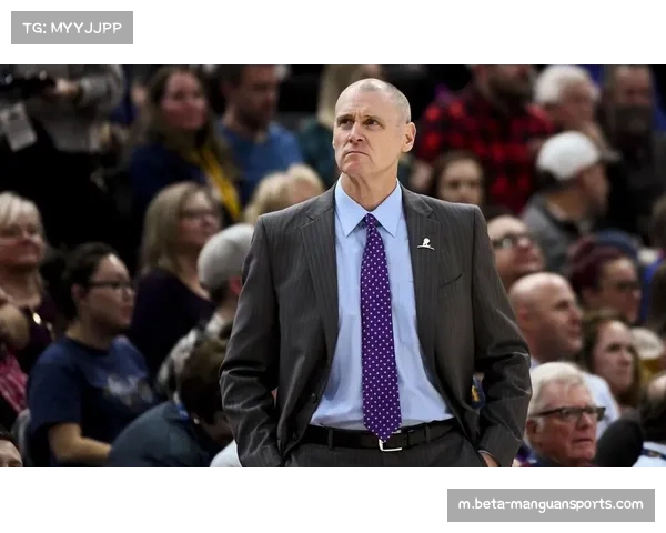 卡莱尔利用多重掩护创造投篮机会 步行者战术执行坚决